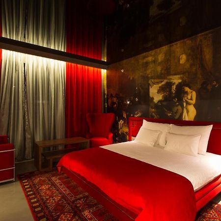 Hotel Hemera Podgorica Chambre photo A room at the Hotel du Vin