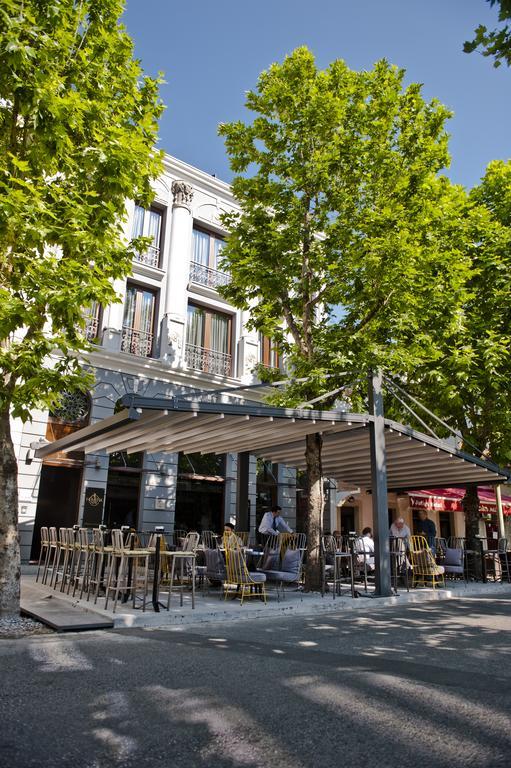 Hotel Hemera Podgorica Extérieur photo Café in Brussels