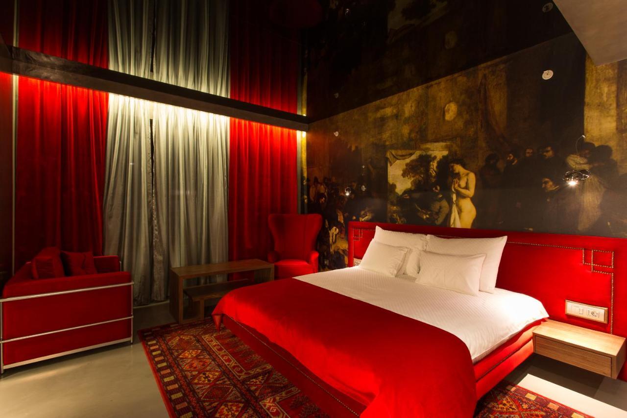 Hotel Hemera Podgorica Chambre photo A room at the Hotel du Vin